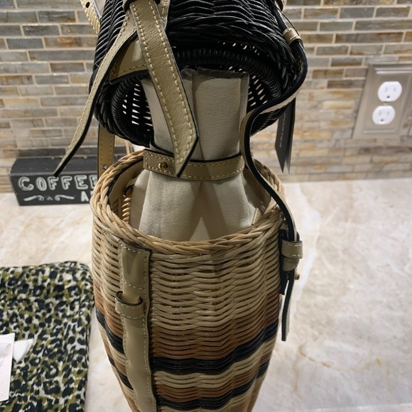 ULLA JOHNSON Meadow leather-trimmed rattan bottle bag - Picture 11 of 12